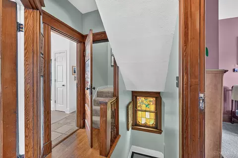 Entry Way - 2913 Minot Ave, Cincinnati, OH 45209 photo 12 of 14