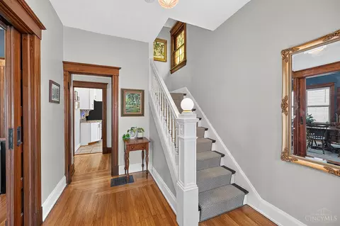 Entry Way - 2913 Minot Ave, Cincinnati, OH 45209 photo 2 of 14
