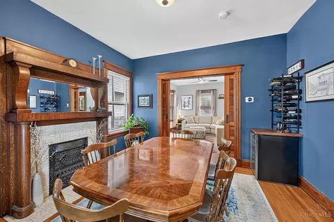 Dining - 2913 Minot Ave, Cincinnati, OH 45209 photo 2 of 4