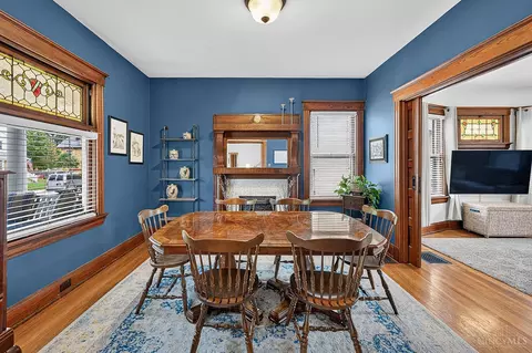 Dining - 2913 Minot Ave, Cincinnati, OH 45209 photo 1 of 4