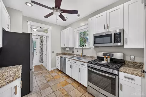 Kitchen - 2913 Minot Ave, Cincinnati, OH 45209 photo 1 of 1