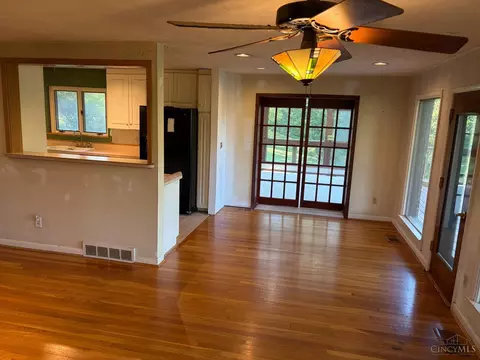 Living - 454 Beechtree Dr, Cincinnati, OH 45224 photo 3 of 6