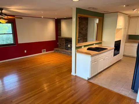 Living - 454 Beechtree Dr, Cincinnati, OH 45224 photo 1 of 6