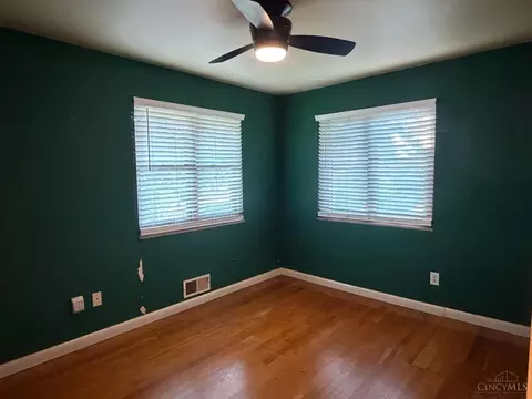 Bedroom - 454 Beechtree Dr, Cincinnati, OH 45224 photo 2 of 3