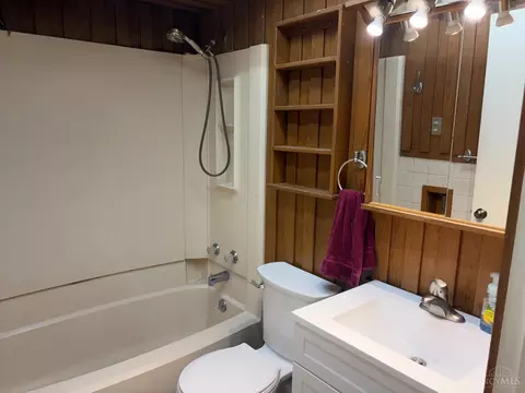 Bath - 454 Beechtree Dr, Cincinnati, OH 45224 photo 2 of 4