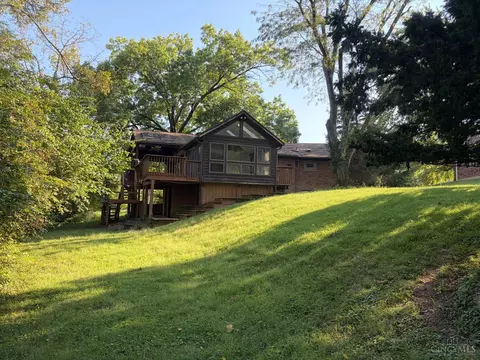 Exterior - 454 Beechtree Dr, Cincinnati, OH 45224 photo 6 of 8