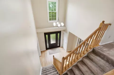 Entry Way - 10934 Fallstone Dr, Cincinnati, OH 45246 photo 8 of 8