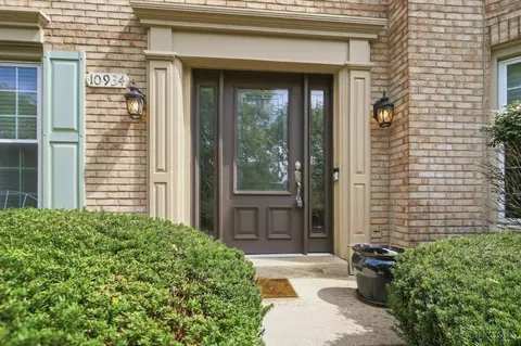 Entry Way - 10934 Fallstone Dr, Cincinnati, OH 45246 photo 1 of 8