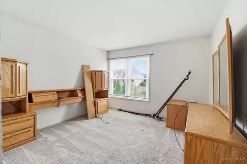 Bedroom - 10934 Fallstone Dr, Cincinnati, OH 45246 photo 4 of 7