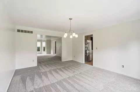 Living - 10934 Fallstone Dr, Cincinnati, OH 45246 photo 4 of 8