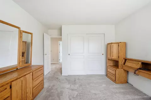 Bedroom - 10934 Fallstone Dr, Cincinnati, OH 45246 photo 5 of 7
