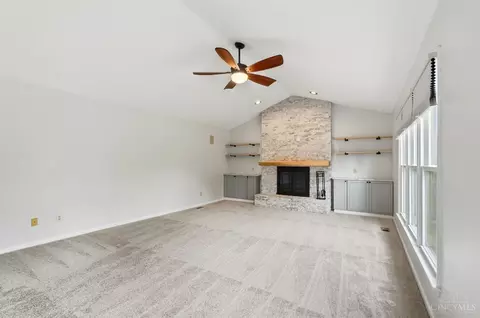 Living - 10934 Fallstone Dr, Cincinnati, OH 45246 photo 5 of 8