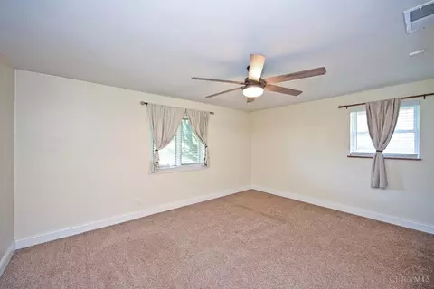 Bedroom - 3654 Galbraith Rd, Cincinnati, OH 45236 photo 2 of 8
