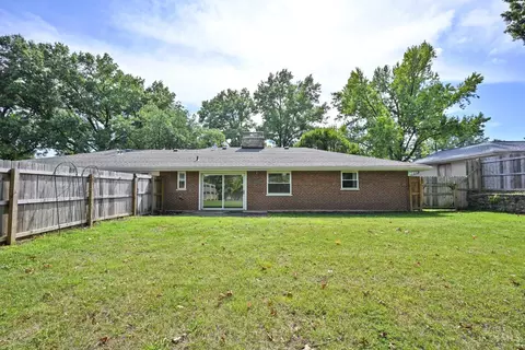 Exterior - 3654 Galbraith Rd, Cincinnati, OH 45236 photo 7 of 8