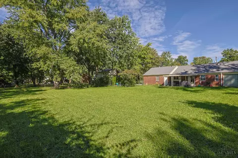 Exterior - 10111 Zig Zag Rd, Blue Ash, OH 45242 photo 9 of 9