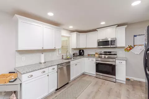 Kitchen - 20 Bristol Dr, Centerville, OH 45458 photo 1 of 3