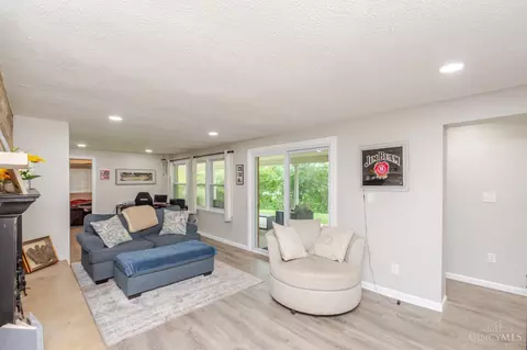 Living - 20 Bristol Dr, Centerville, OH 45458 photo 1 of 1