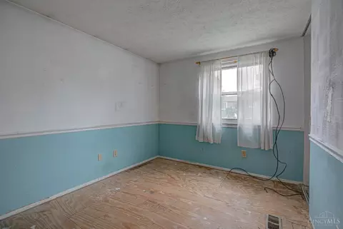 Bedroom - 200 Westbrook Dr, Harrison, OH 45030 photo 1 of 5