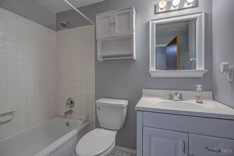 Bath - 200 Westbrook Dr, Harrison, OH 45030 photo 1 of 3