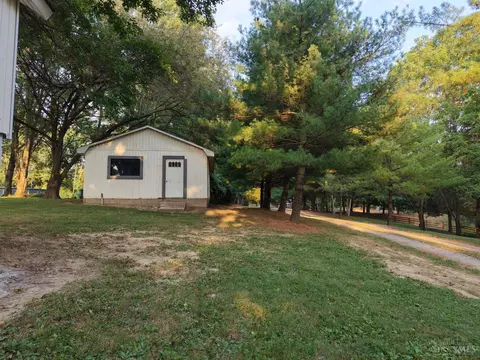 Exterior - 3582 Lucas Rd, Blanchester, OH 45107 photo 7 of 8