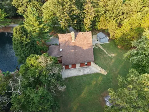 Exterior - 3582 Lucas Rd, Blanchester, OH 45107 photo 5 of 8