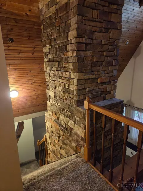 Entry Way - 3582 Lucas Rd, Blanchester, OH 45107 photo 2 of 3