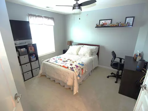 Bedroom - 7609 Skyview Cir, Cincinnati, OH 45248 photo 1 of 3