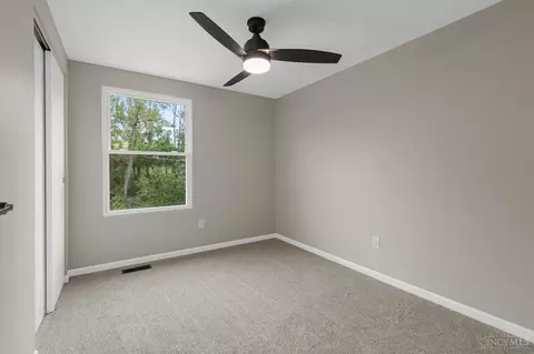 Bedroom - 2618 Hunt Rd, Reading, OH 45236 photo 3 of 6