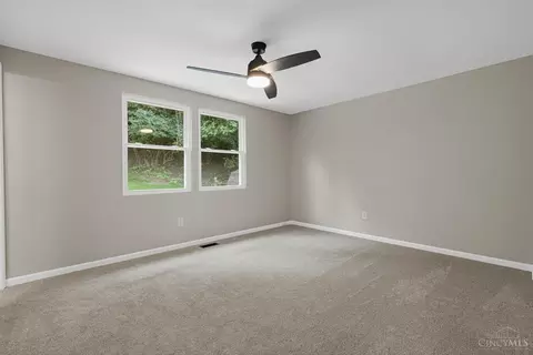 Bedroom - 2618 Hunt Rd, Reading, OH 45236 photo 1 of 6