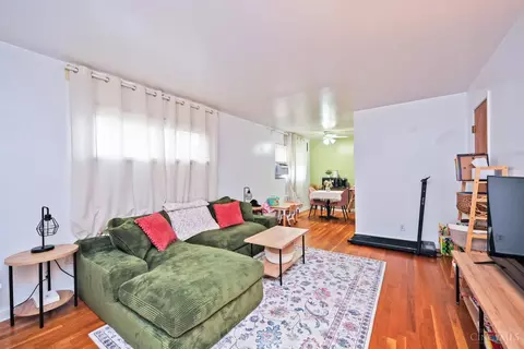 Living - 3901 Millsbrae Ave, Cincinnati, OH 45209 photo 2 of 3
