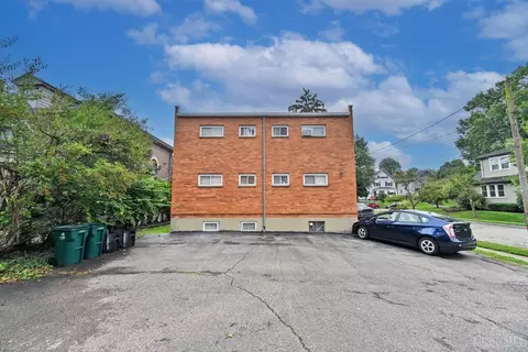Exterior - 3901 Millsbrae Ave, Cincinnati, OH 45209 photo 4 of 5