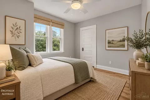 Bedroom - 3722 Drake Ave, Cincinnati, OH 45209 photo 7 of 7