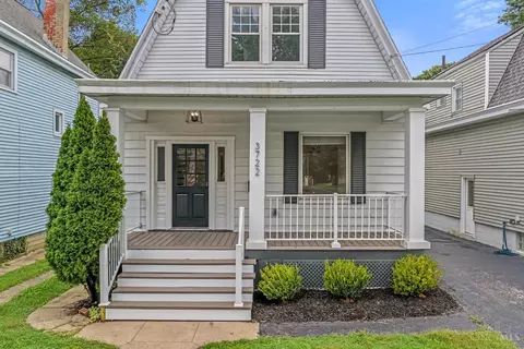 3722 Drake Ave, Cincinnati, OH 45209