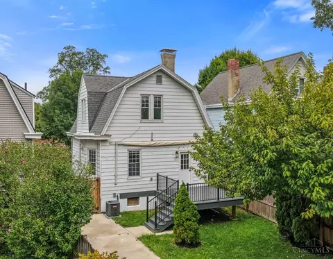Exterior - 3722 Drake Ave, Cincinnati, OH 45209 photo 5 of 6