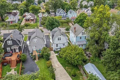 View/Area - 3722 Drake Ave, Cincinnati, OH 45209 photo 3 of 4