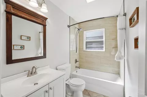 Bath - 9520 West Ave, Blue Ash, OH 45242 photo 1 of 3