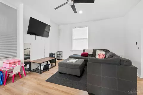 Living - 1120 Carson Ave, Cincinnati, OH 45205 photo 1 of 1