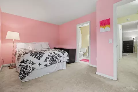 Bedroom - 1021 Windsor St, Cincinnati, OH 45206 photo 1 of 3