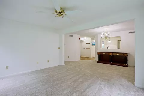 Living - 8404 Ridge Pointe Ct, Cincinnati, OH 45237 photo 3 of 5
