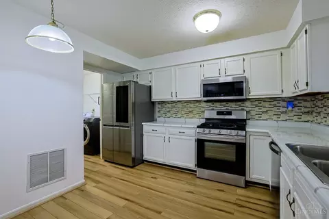 Kitchen - 8404 Ridge Pointe Ct, Cincinnati, OH 45237 photo 3 of 3