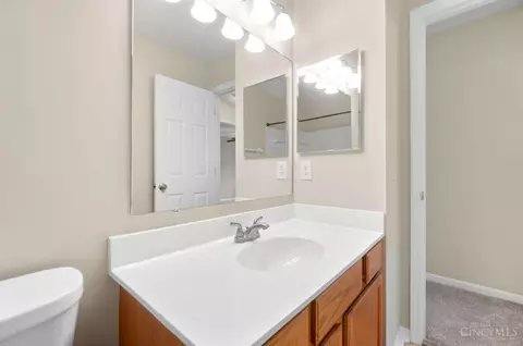 Bath - 6749 Spring Arbor Dr, Mason, OH 45040 photo 5 of 5