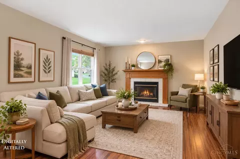 Living - 6749 Spring Arbor Dr, Mason, OH 45040 photo 7 of 9