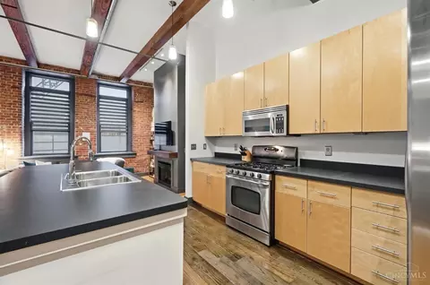 Kitchen - 26 Sixth St, Cincinnati, OH 45202 photo 2 of 3