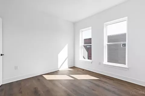 Bedroom - 1628 Everly Pl, Cincinnati, OH 45206 photo 2 of 2