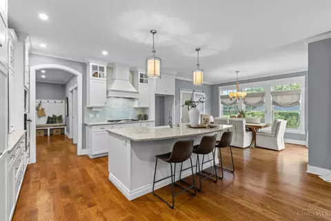 Kitchen - 503 Barnside Ln, Cincinnati, OH 45233 photo 7 of 8
