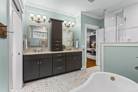 Bath - 503 Barnside Ln, Cincinnati, OH 45233 photo 4 of 5