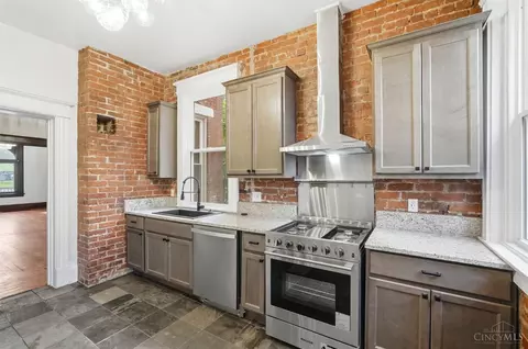 Kitchen - 227 Forest Ave, Cincinnati, OH 45229 photo 3 of 7