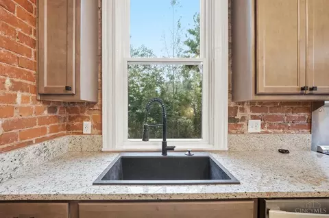 Kitchen - 227 Forest Ave, Cincinnati, OH 45229 photo 5 of 7
