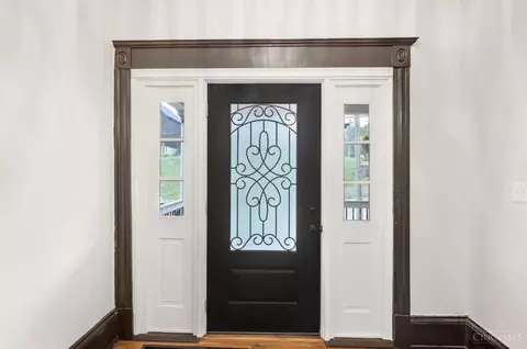Entry Way - 227 Forest Ave, Cincinnati, OH 45229 photo 1 of 12