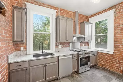 Kitchen - 227 Forest Ave, Cincinnati, OH 45229 photo 2 of 7